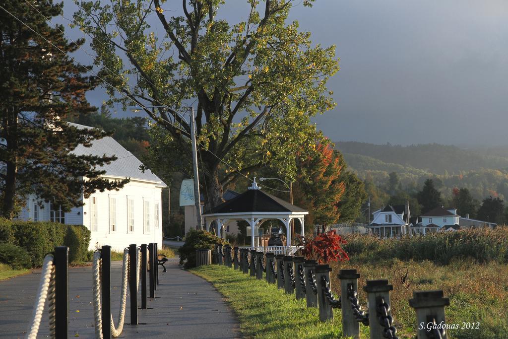 Auberge De La Rive De Charlevoix - Auberge De Jeunesse Familiale Pour Voyageurs De Tous Ages Saint-Joseph-de-la-Rive Luaran gambar